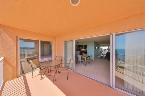 7430 Sunshine Skyway Lane S St Petersburg FL 33711