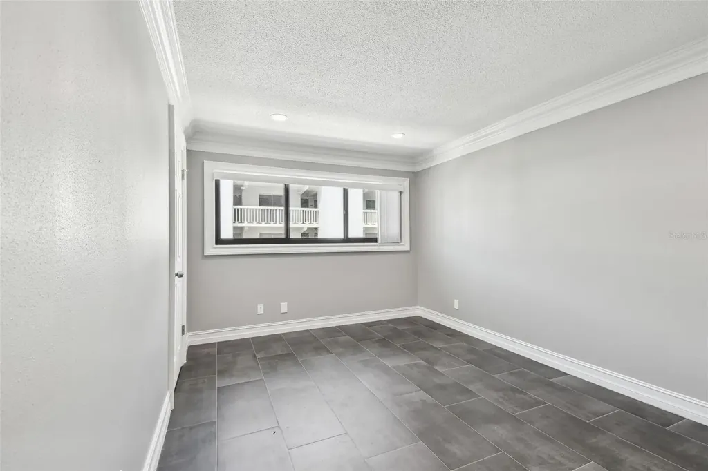 2942 W Bay Drive Belleair Bluffs FL 33770