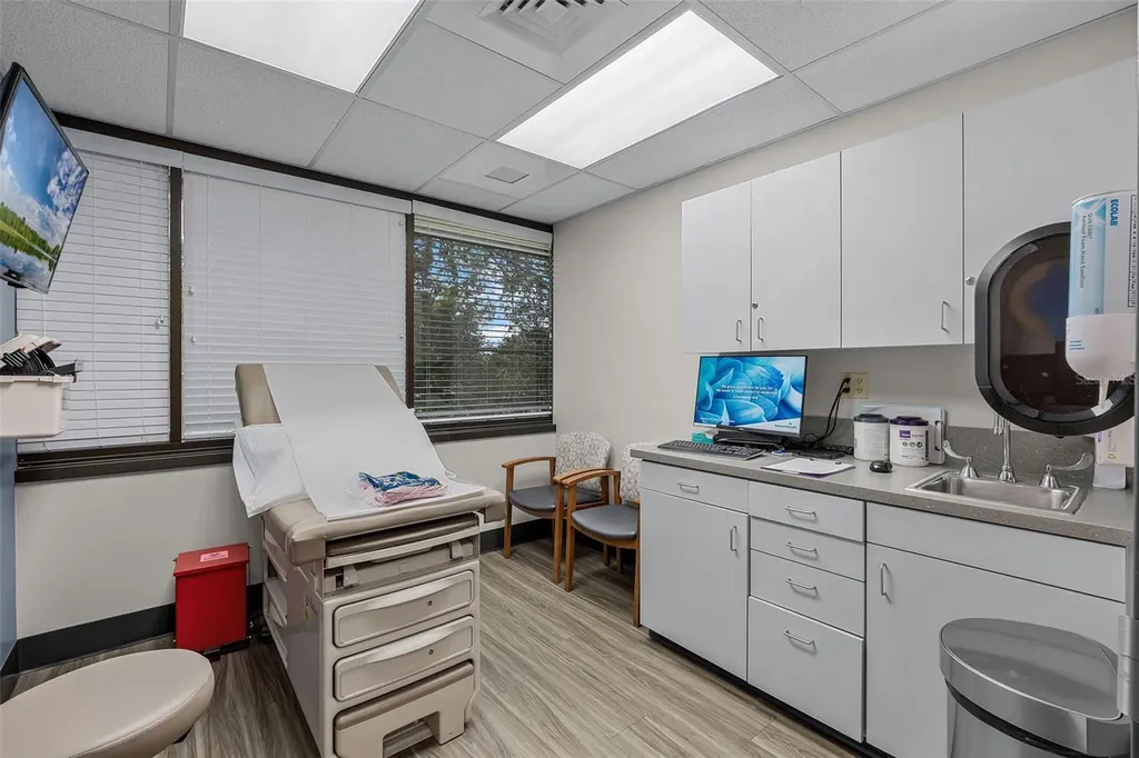 661 E Altamonte Drive Altamonte Springs FL 32701