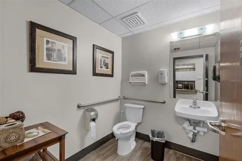 661 E Altamonte Drive Altamonte Springs FL 32701