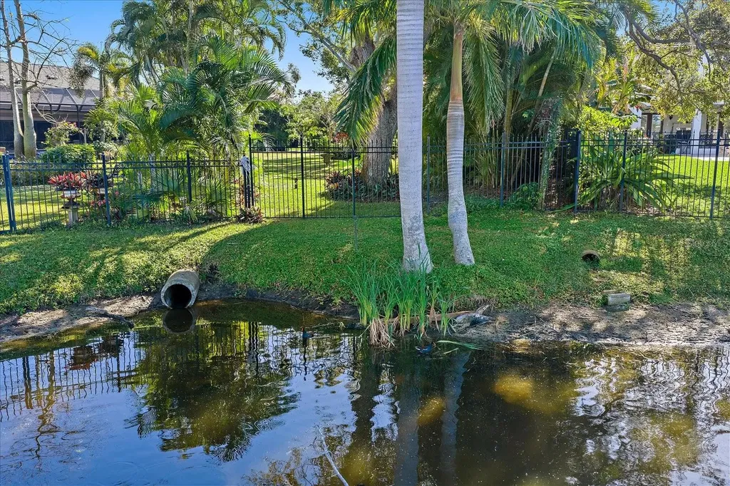 1643 S Lakeshore Drive Sarasota FL 34231