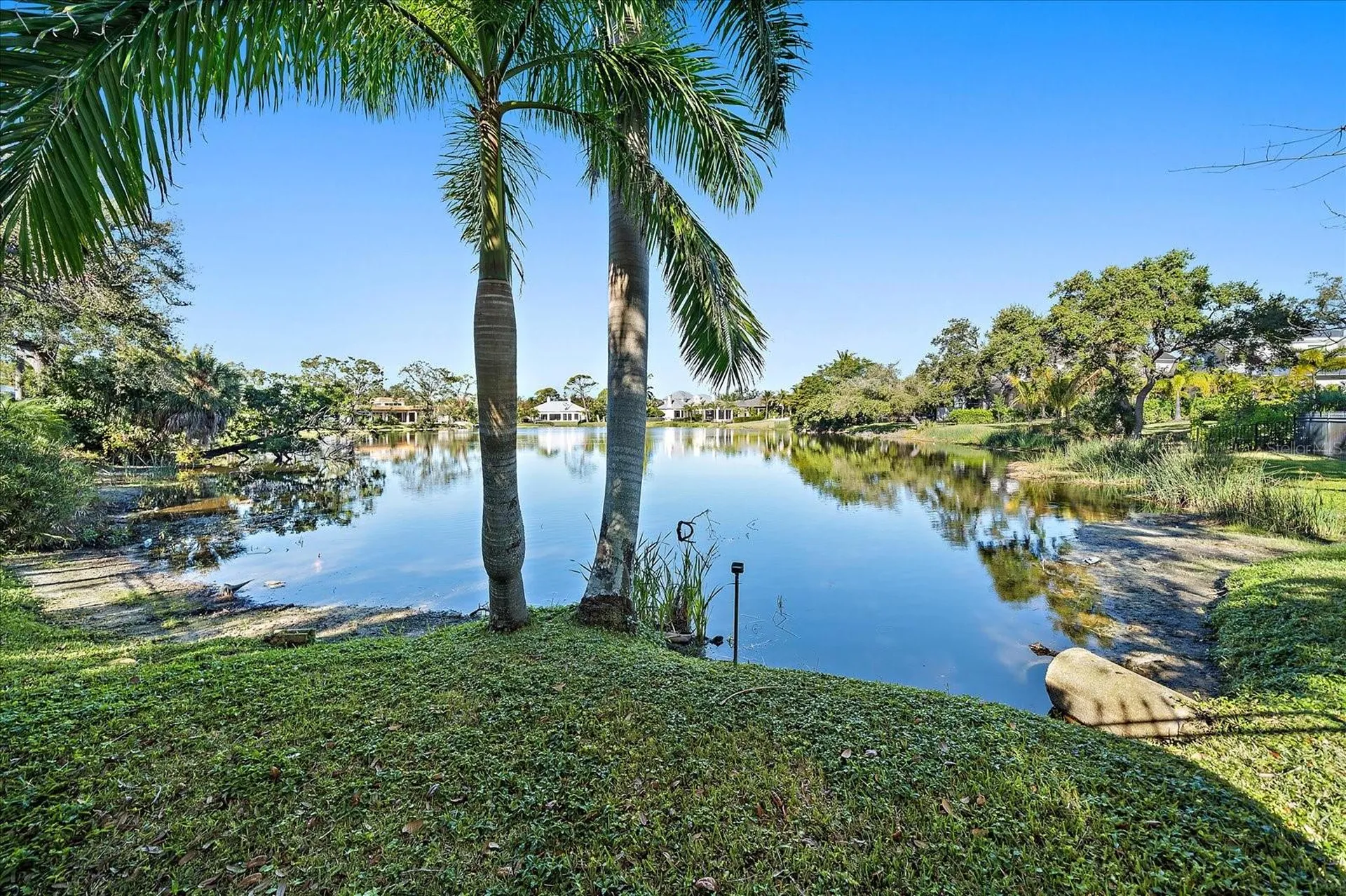 1643 S Lakeshore Drive Sarasota FL 34231