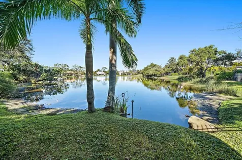 1643 S Lakeshore Drive Sarasota FL 34231