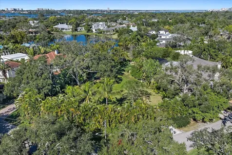 1643 S Lakeshore Drive Sarasota FL 34231