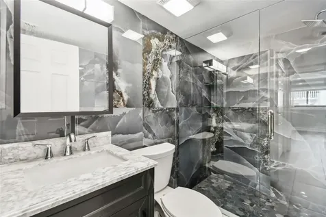 2942 W Bay Drive Belleair Bluffs FL 33770