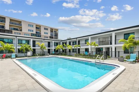 2942 W Bay Drive Belleair Bluffs FL 33770