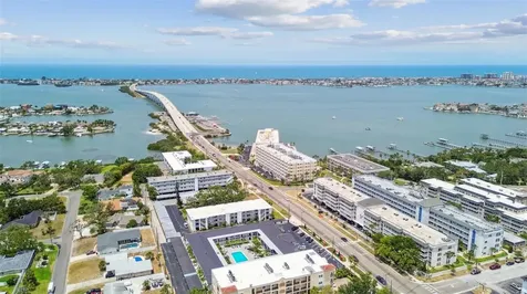 2942 W Bay Drive Belleair Bluffs FL 33770