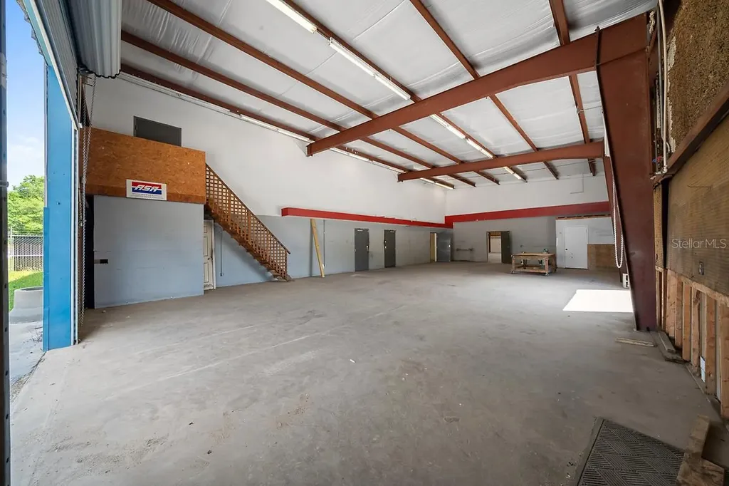 9732 SE Us Highway 441 Highway Belleview FL 34420