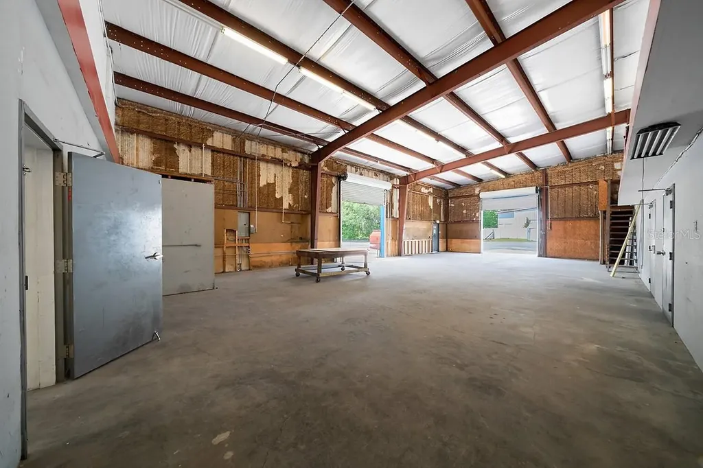 9732 SE Us Highway 441 Highway Belleview FL 34420