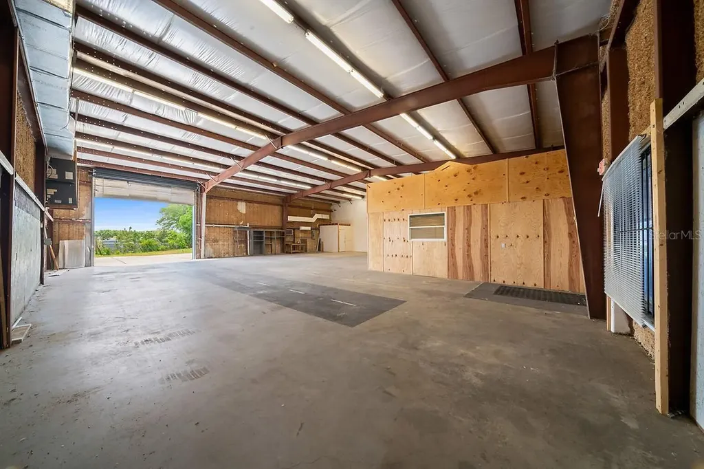 9732 SE Us Highway 441 Highway Belleview FL 34420