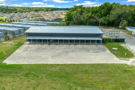 9732 SE Us Highway 441 Highway Belleview FL 34420