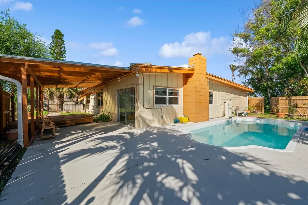 6903 S Shore Drive S South Pasadena FL 33707