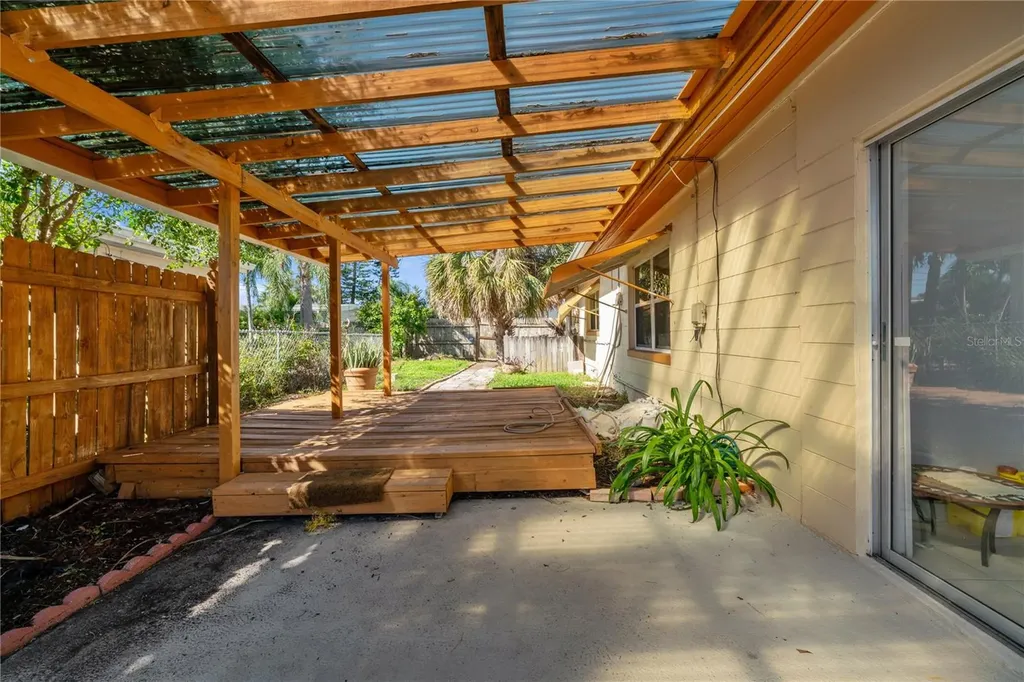 6903 S Shore Drive S South Pasadena FL 33707
