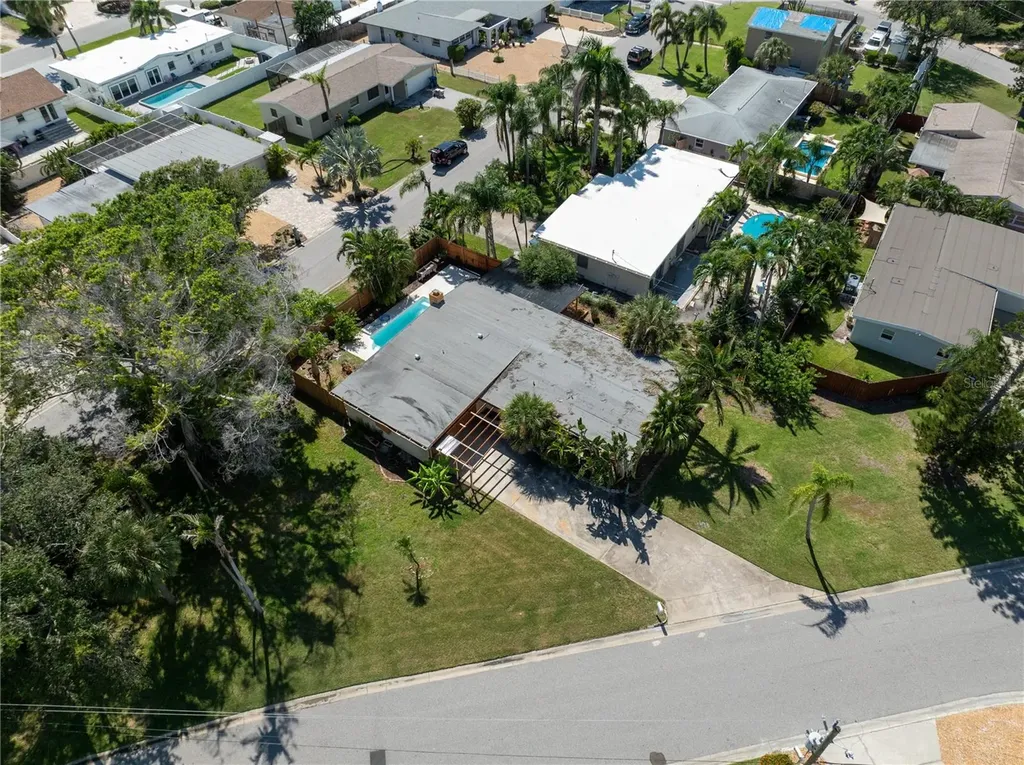 6903 S Shore Drive S South Pasadena FL 33707