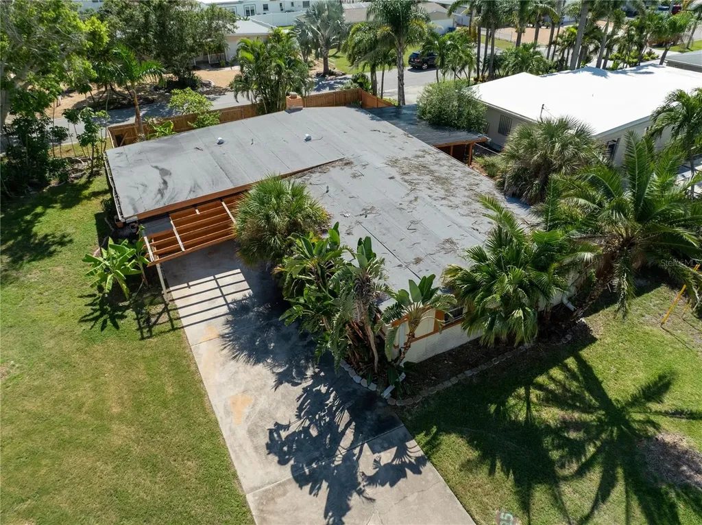 6903 S Shore Drive S South Pasadena FL 33707
