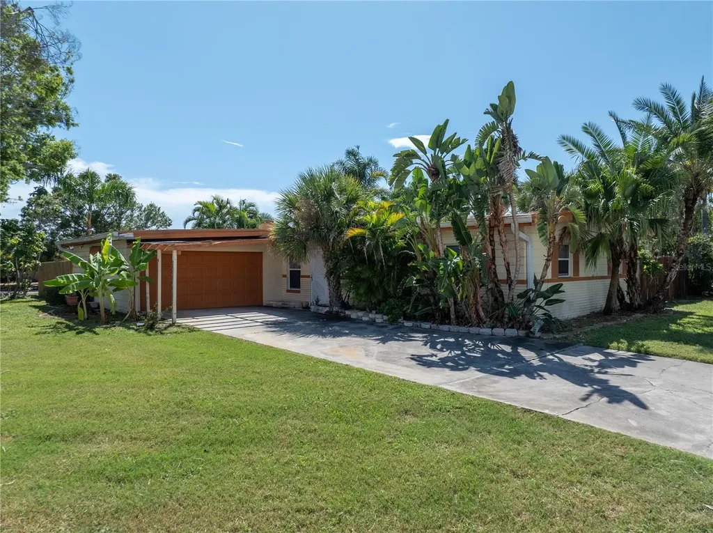 6903 S Shore Drive S South Pasadena FL 33707