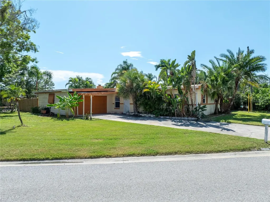 6903 S Shore Drive S South Pasadena FL 33707