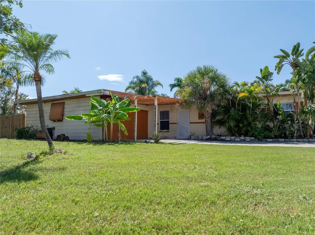 6903 S Shore Drive S South Pasadena FL 33707