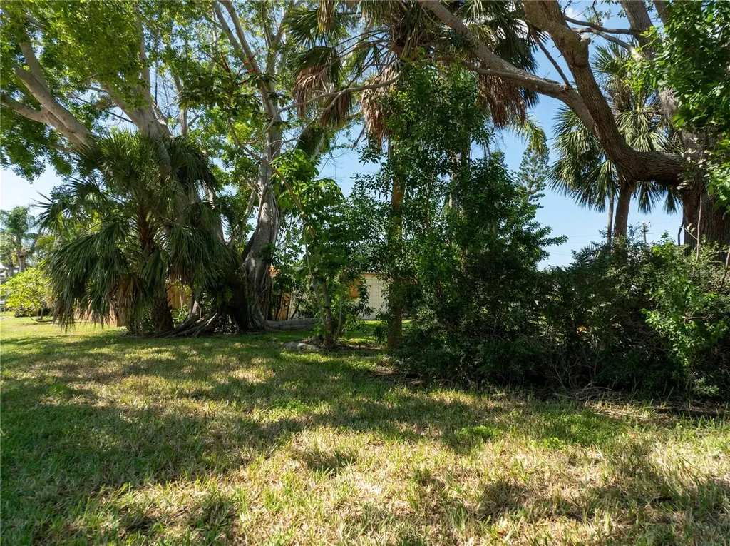 6903 S Shore Drive S South Pasadena FL 33707