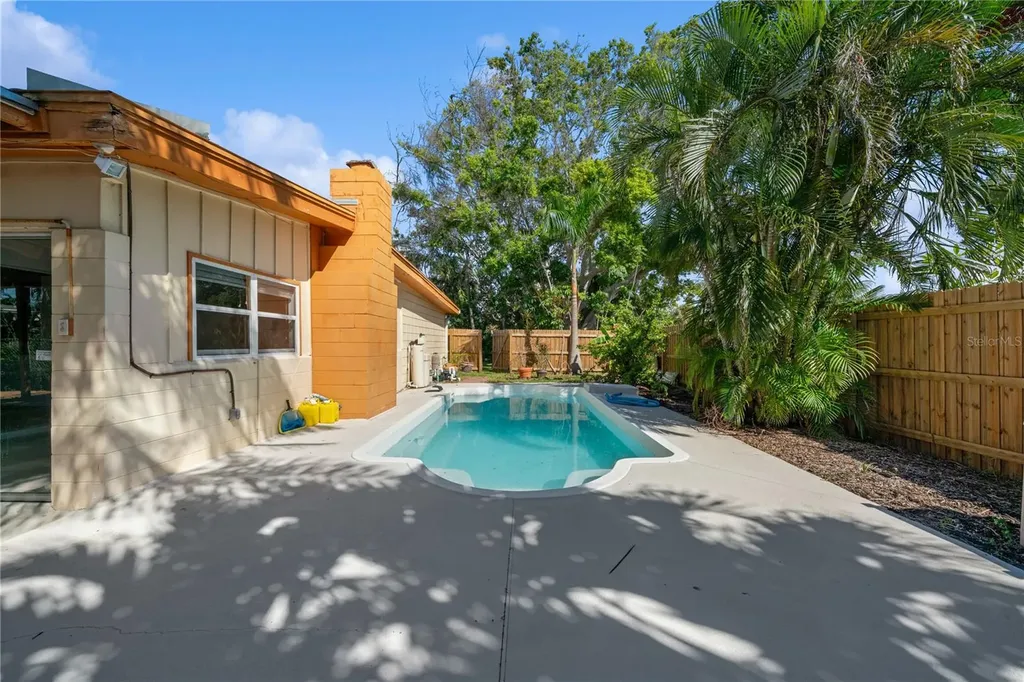 6903 S Shore Drive S South Pasadena FL 33707