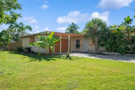 6903 S Shore Drive S South Pasadena FL 33707