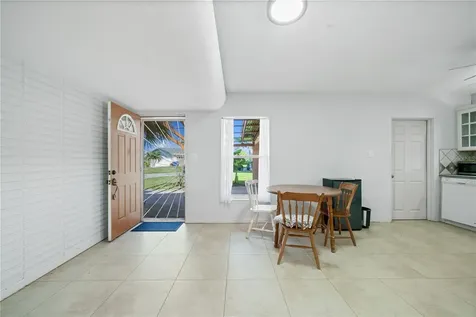 6903 S Shore Drive S South Pasadena FL 33707