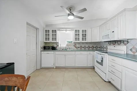 6903 S Shore Drive S South Pasadena FL 33707