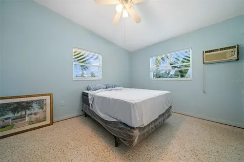 6903 S Shore Drive S South Pasadena FL 33707
