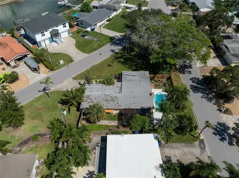 6903 S Shore Drive S South Pasadena FL 33707