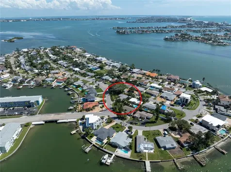 6903 S Shore Drive S South Pasadena FL 33707