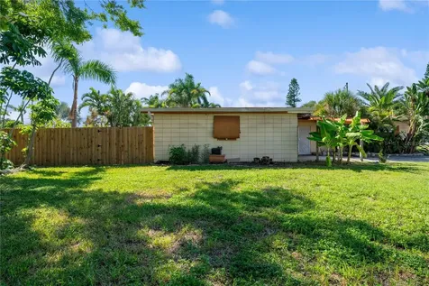 6903 S Shore Drive S South Pasadena FL 33707