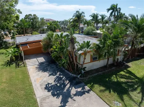 6903 S Shore Drive S South Pasadena FL 33707