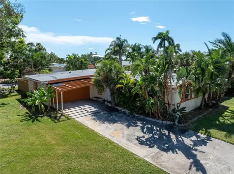 6903 S Shore Drive S South Pasadena FL 33707