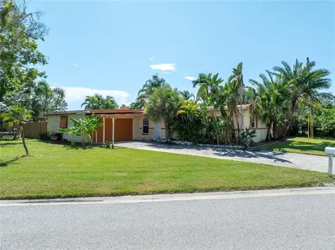 6903 S Shore Drive S South Pasadena FL 33707