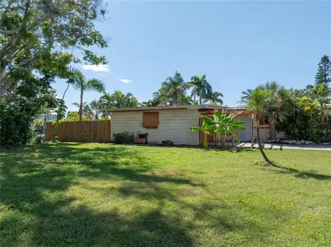 6903 S Shore Drive S South Pasadena FL 33707