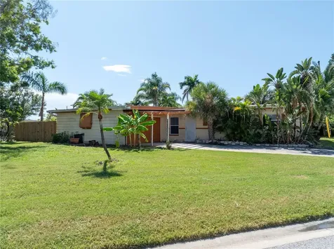 6903 S Shore Drive S South Pasadena FL 33707