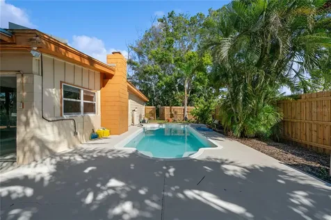 6903 S Shore Drive S South Pasadena FL 33707