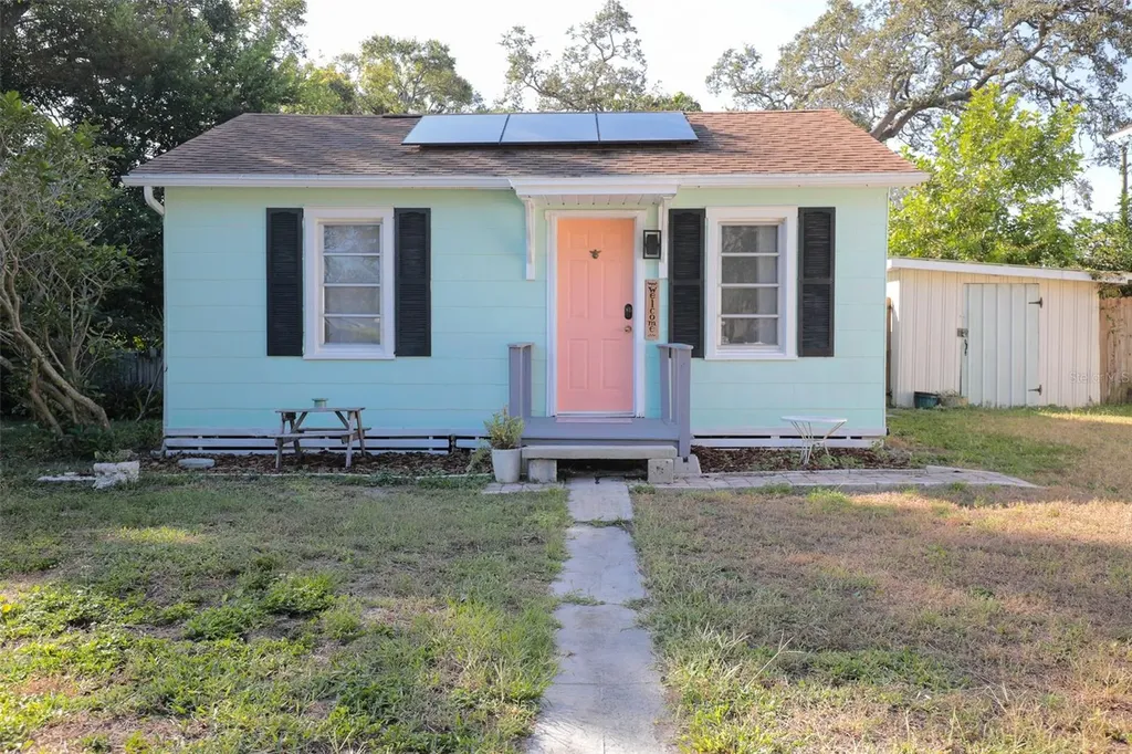 4960 44th Avenue N St Petersburg FL 33709