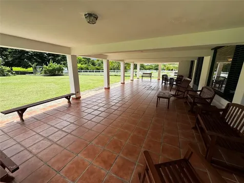 Avenue Hacienda Margarita Urb. Hacienda Margarita Luquillo PR 00773