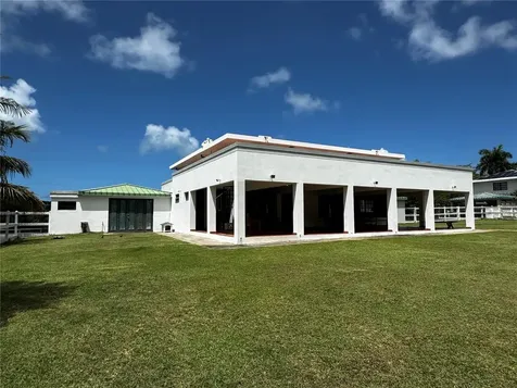 Avenue Hacienda Margarita Urb. Hacienda Margarita Luquillo PR 00773