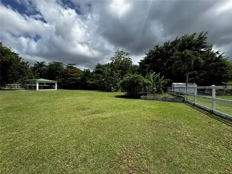 Avenue Hacienda Margarita Urb. Hacienda Margarita Luquillo PR 00773