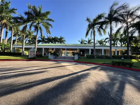 Avenue Hacienda Margarita Urb. Hacienda Margarita Luquillo PR 00773