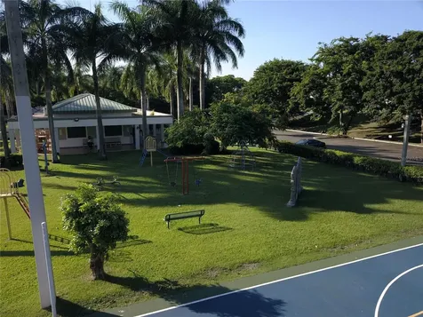 Avenue Hacienda Margarita Urb. Hacienda Margarita Luquillo PR 00773