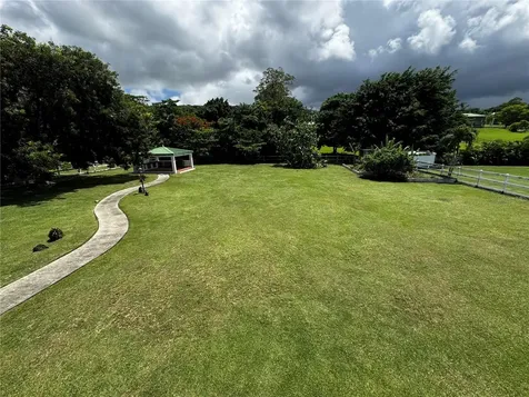 Avenue Hacienda Margarita Urb. Hacienda Margarita Luquillo PR 00773