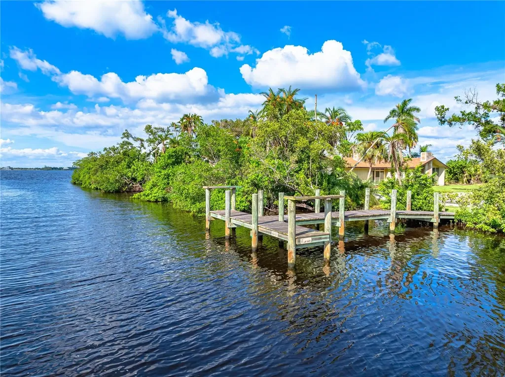 3620 Riverview Boulevard Bradenton FL 34205