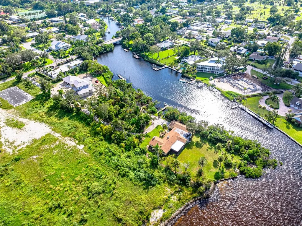 3620 Riverview Boulevard Bradenton FL 34205