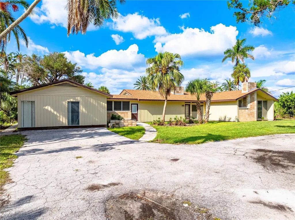3620 Riverview Boulevard Bradenton FL 34205