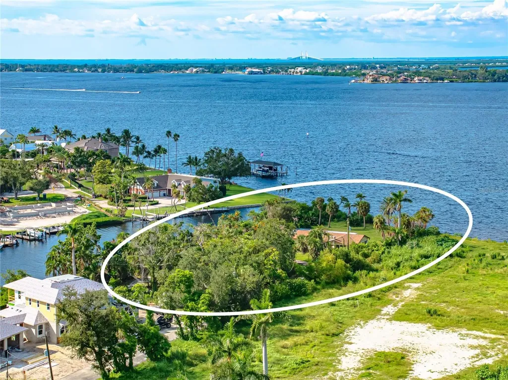 3620 Riverview Boulevard Bradenton FL 34205