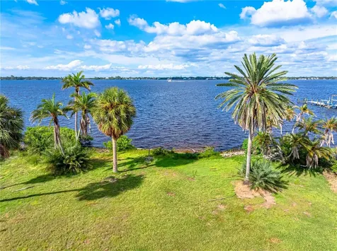 3620 Riverview Boulevard Bradenton FL 34205
