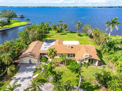 3620 Riverview Boulevard Bradenton FL 34205